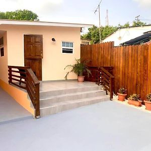 Cozy 1-Bedroom Apartment Close To City Center